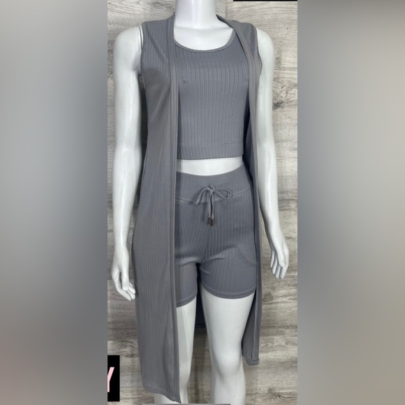 3 pc sleeveless cardigan set - Picture 11 of 11